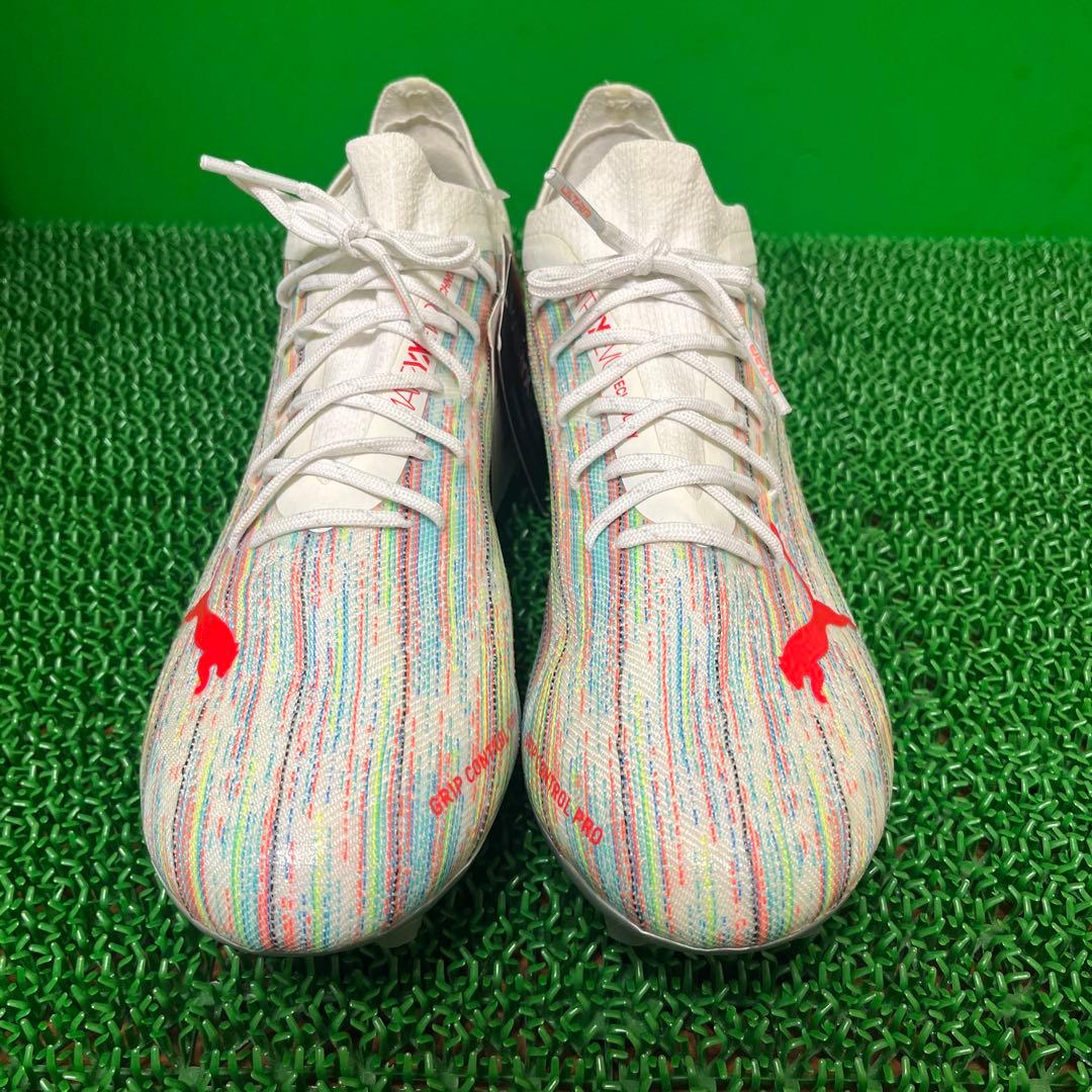 プーマ サッカースパイク プーマ ウルトラ 1.2 HG(ホワイト×レッド)