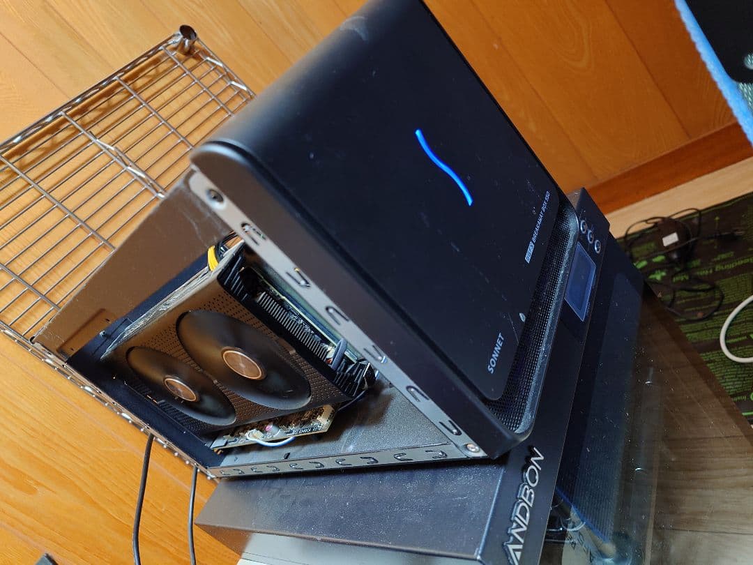 外付eGPU (Sonnet Breakaway Box550+RX580)