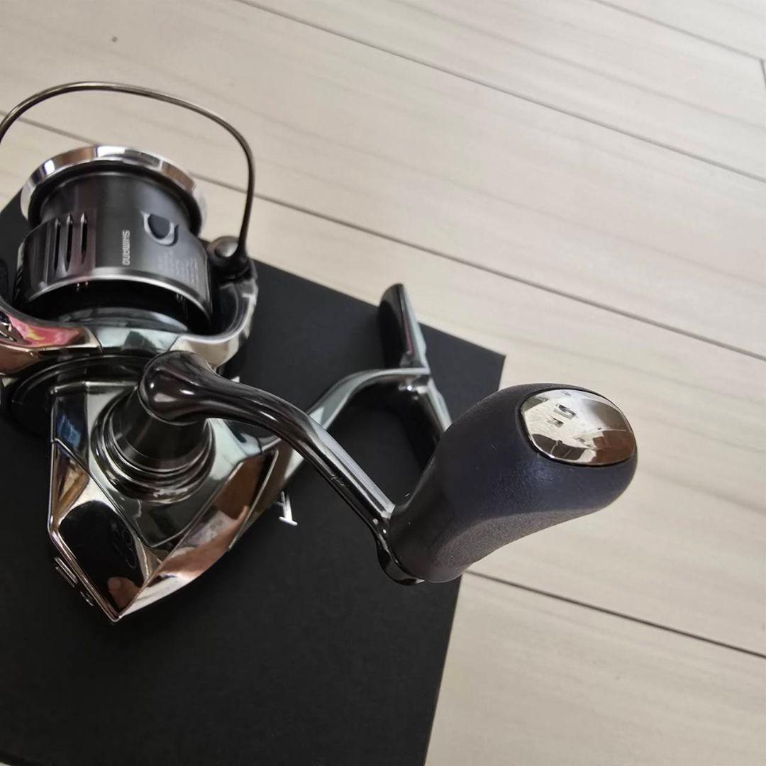 SHIMANO Stella 2500S スピニングリール　22ステラ2500s