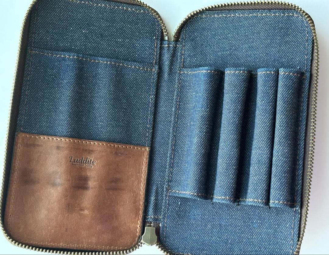 【廃番】Ludlite レザーラウンドジップペンケース MAYA 箱付き