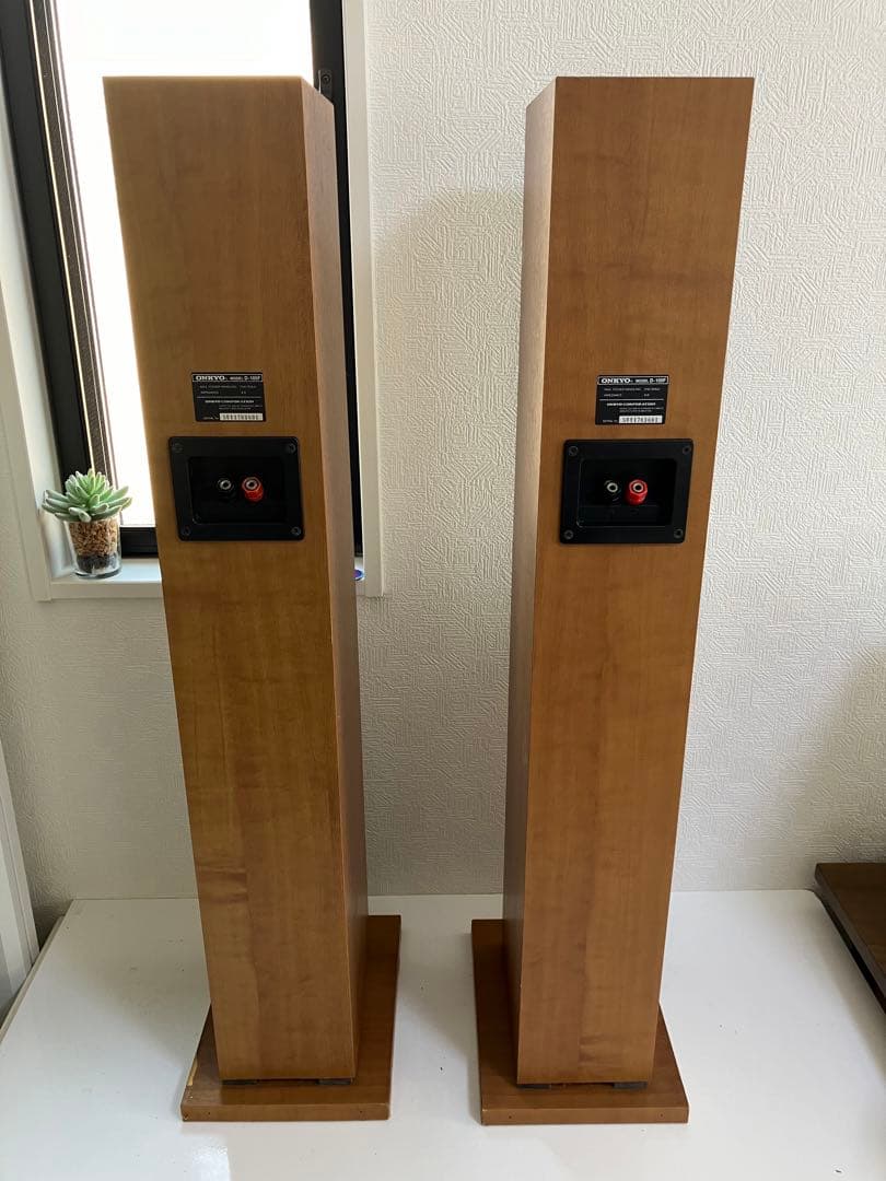送料込みONKYOオンキヨー トールボーイスピーカー D-105F