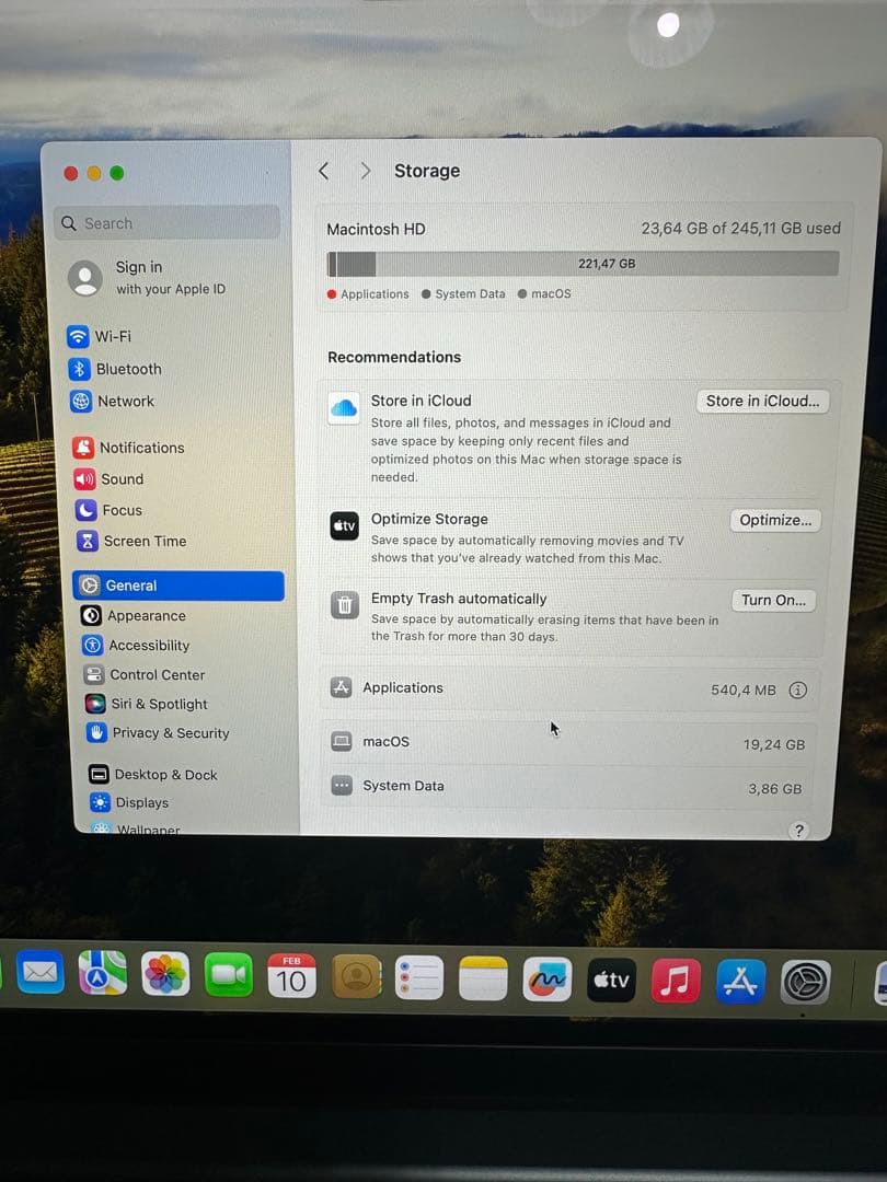 未使用に近い　バッテリー100%　MacBook Air M3 ミッド