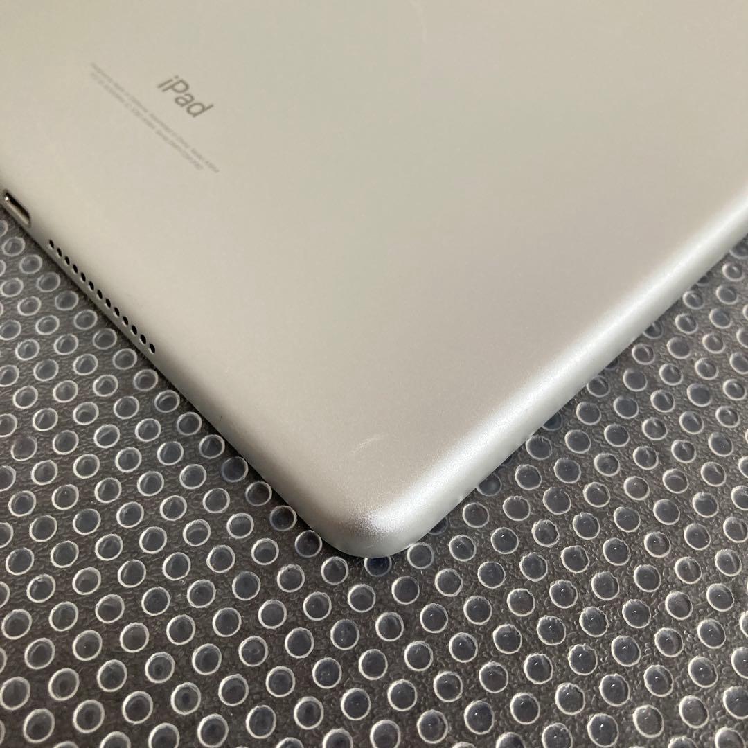 584【早い者勝ち】iPad6 第6世代 32GB SIMフリー☆