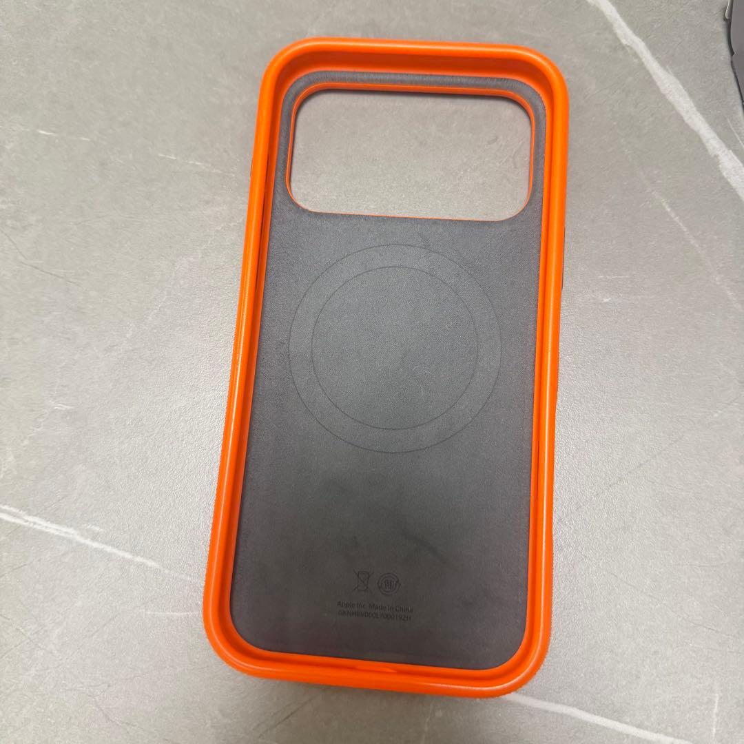 beats オレンジ iPhone17promax ケース apple購入品