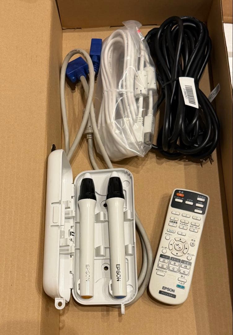 プロジェクター　EPSON EB-485WT ペン2本&リモコン付き　超焦点