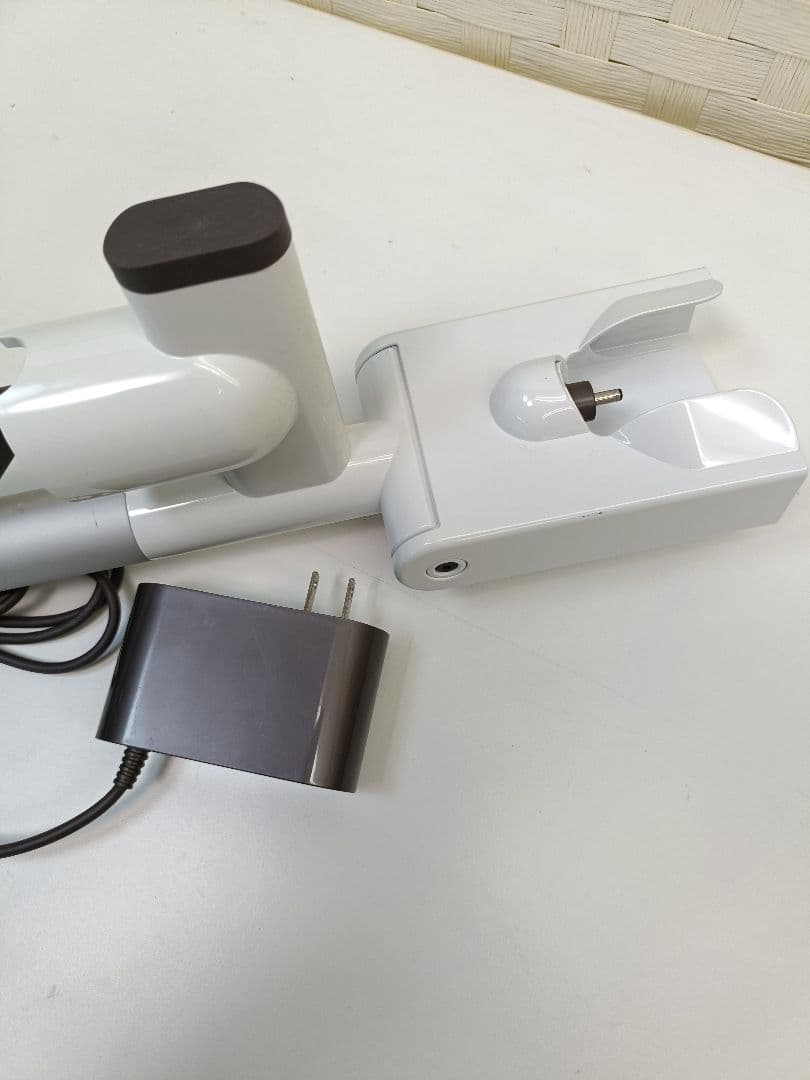 ダイソン SV18 コードレスクリーナー デジタルスリム