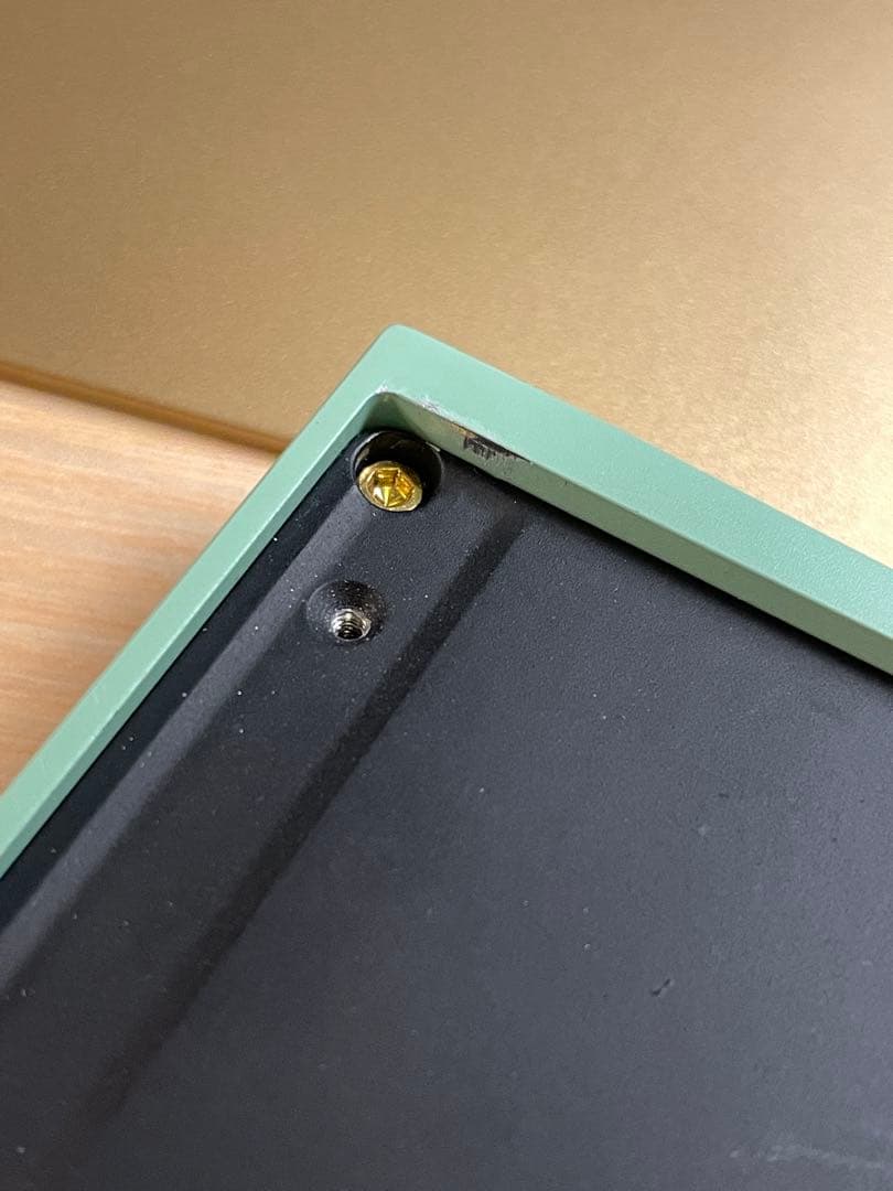 QK65 R1 (green and gold) 自作キーボード