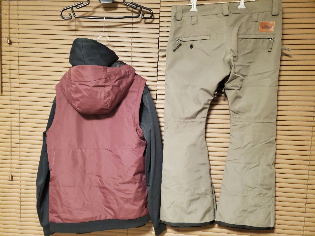 AA hardware スノーボードウェア　上下　３点　セット　ベスト　パーカー