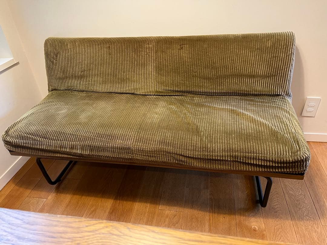 ダイニングソファ　WIRY