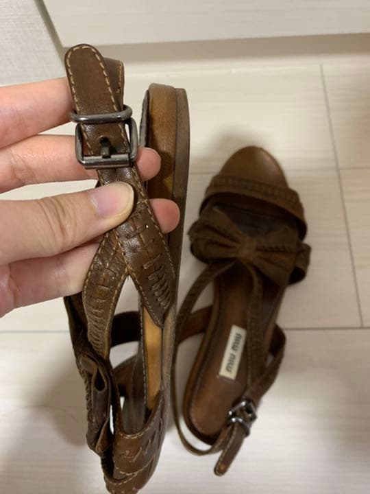 Miu Miu bow サンダル と adidas nmd