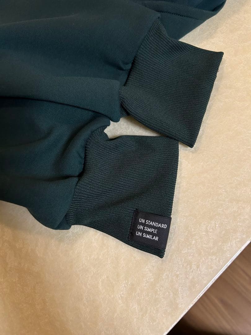 SIDE PARTS DETAIL HOODIEサイドパーツディテールフーディー