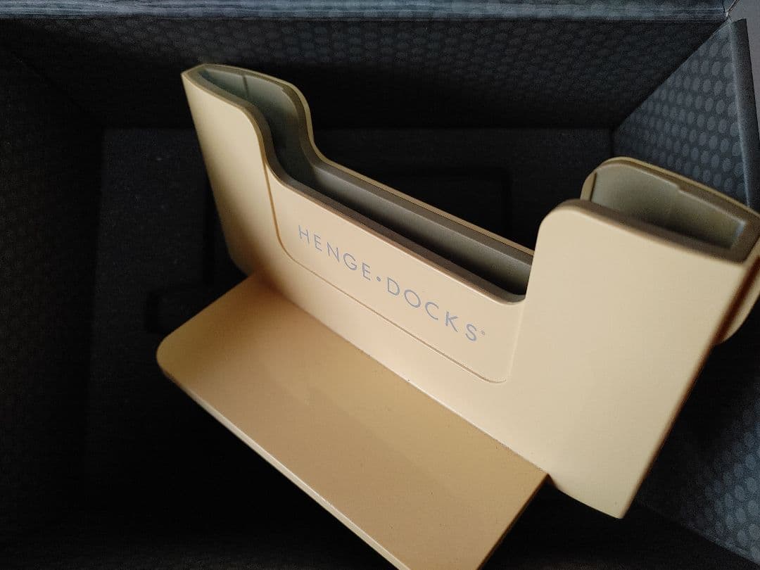 MacBook本体 Mac Book Air Mid 2012