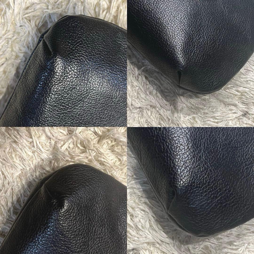 未使用級✨イルビゾンテ ショルダーバッグ サコッシュ レザー ブラック