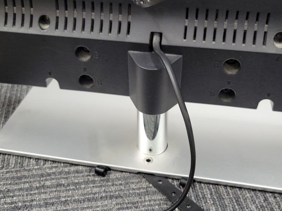 TOSHIBA 液晶カラーテレビ 32J7 2013年製 32V型