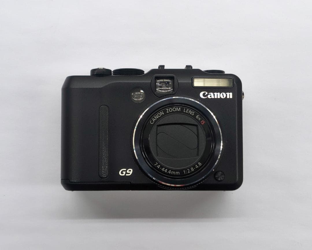 【中古品】 ニコン COOLPIX P7000 美品