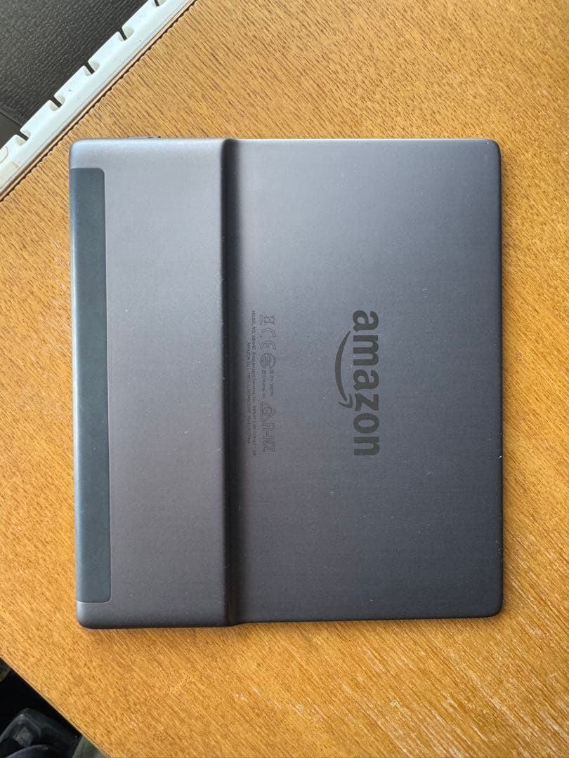 Kindle Oasis 色調調節ライト搭載 wifi+4G 32GB