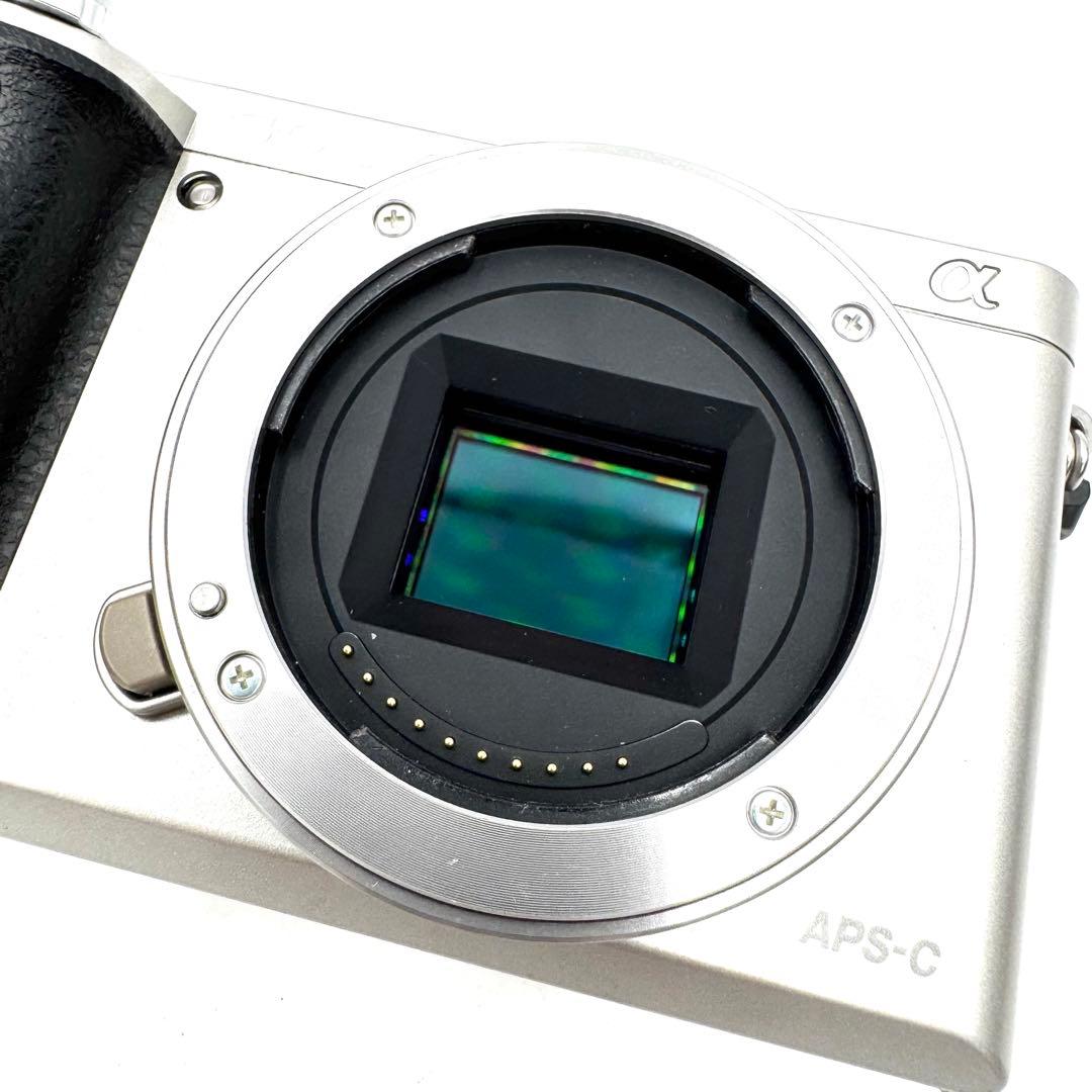 動作良好 Sony ソニー α6000 ダブルズームキット シルバー