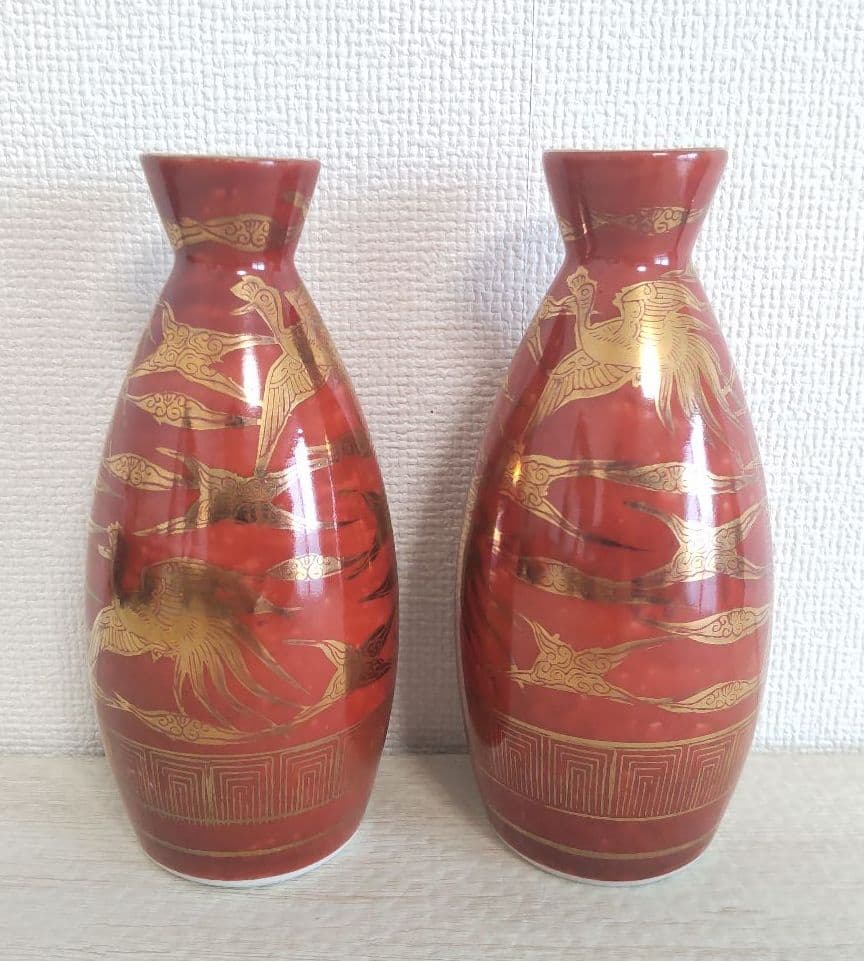 お値下げしました、九谷　春画　赤絵金彩　盃　徳利セット