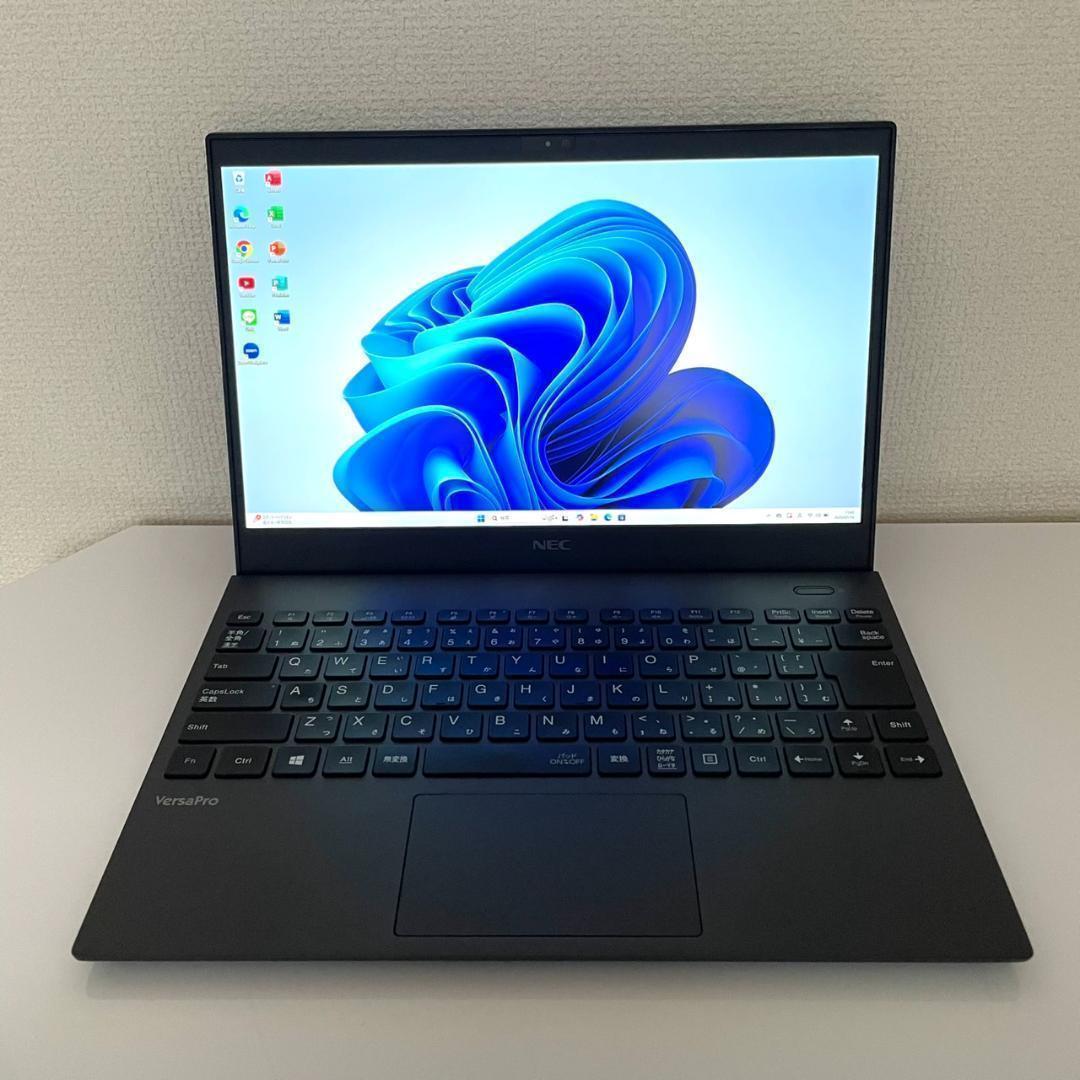 第10世代i7 2020年製 メモリ16GB 超軽量モデル NEC JJ4