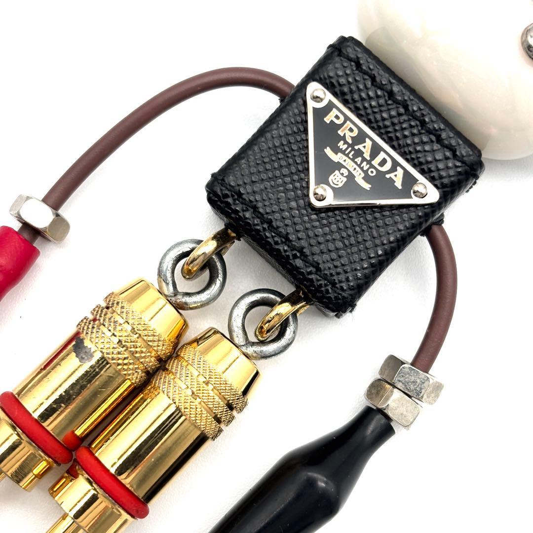 未使用級 プラダ エドワード キーホルダー ロボット 三角ロゴ サフィアーノ 黒
