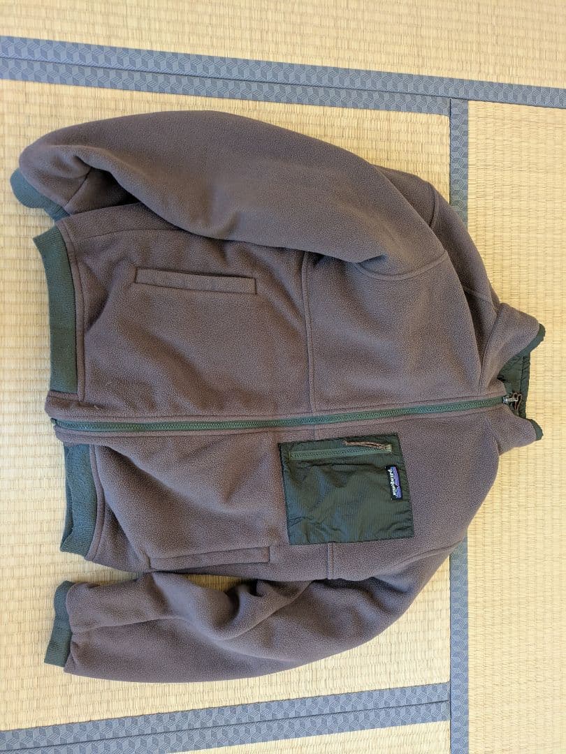 Patagonia リバーシブルナイロンジャケットセージカーキMサイズ