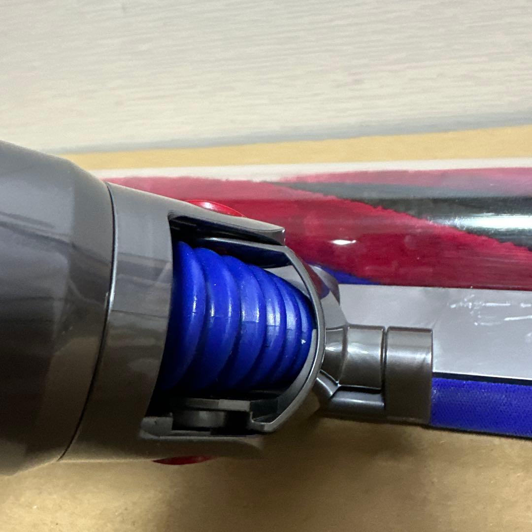 【美品】即日発送　dyson v8 slim fluffyクリーナーヘッド