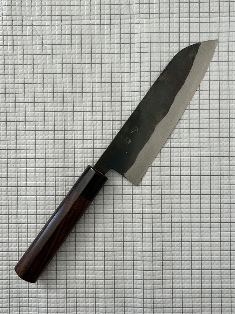 仙助 三徳 包丁 170mm 安来鋼 青紙二号 紫檀シノギ柄 黒打ち ②