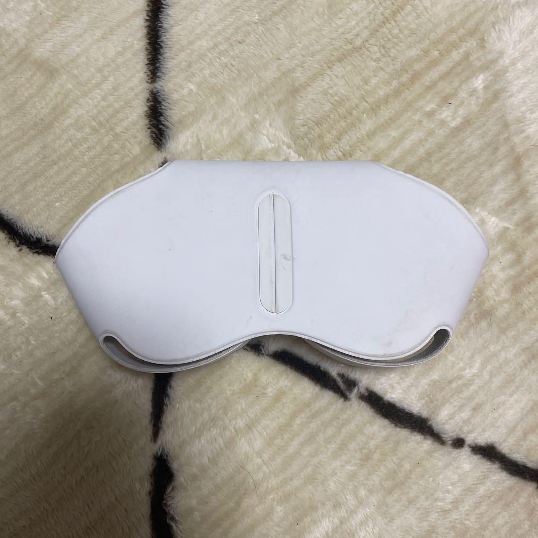 AirPods MAX 本体とカバー