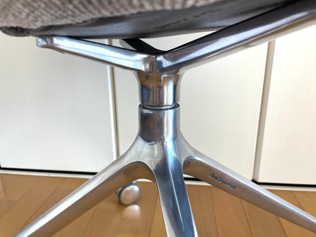 ［BoConcept］ADELAIDE /ライトグレーファブリック・キャスター付