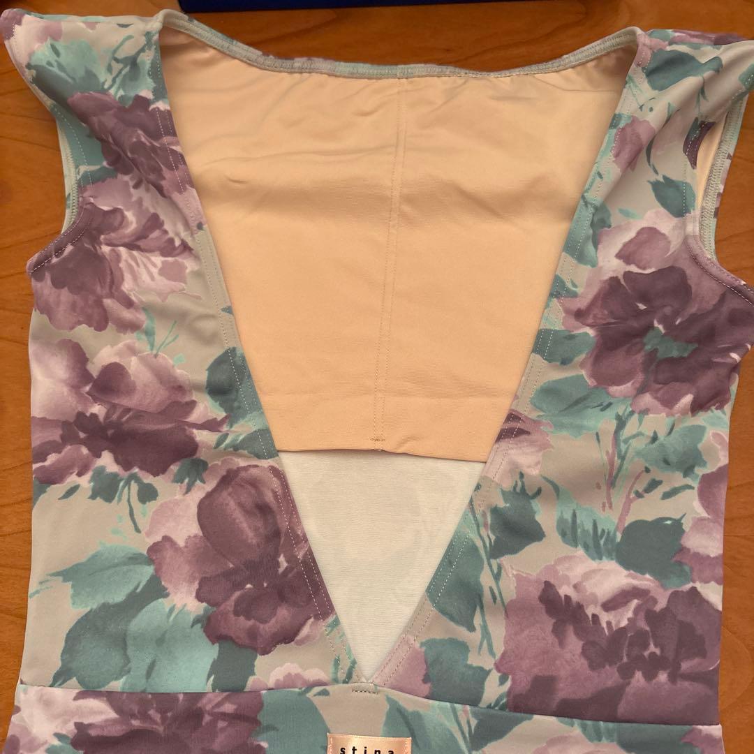 stina バレエ　レオタード　Mサイズ