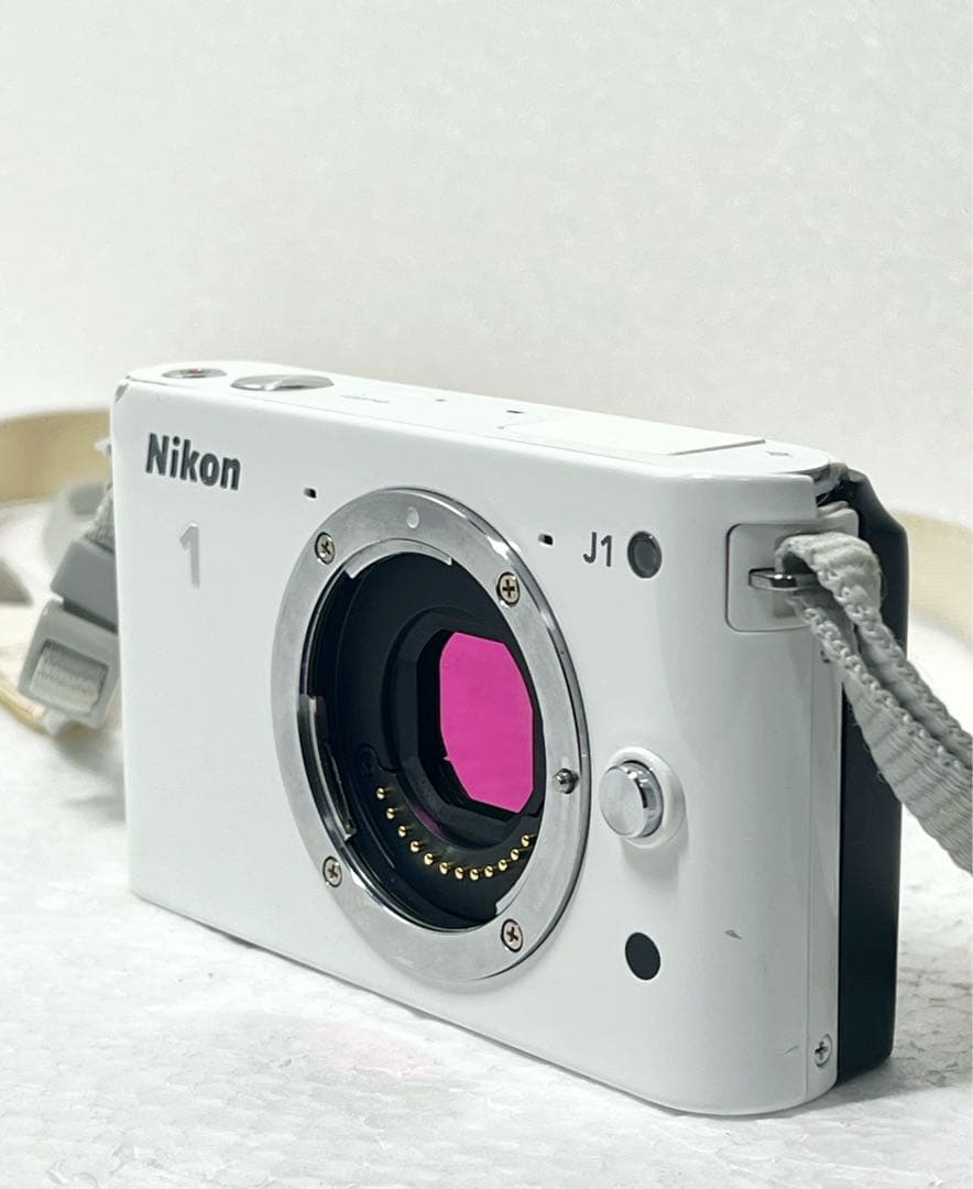 Nikon 1 J1 ホワイト VR レンズキット 美品 動作確認済み