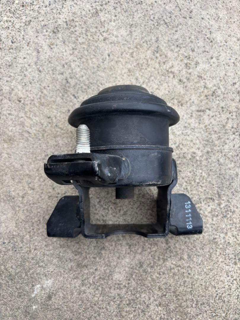 zc32s エンジンマウント