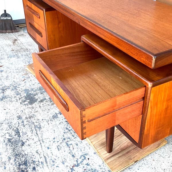 ジープラン　ニューフレスコ　ビンテージデスク　G-Plan NEW FRESCO