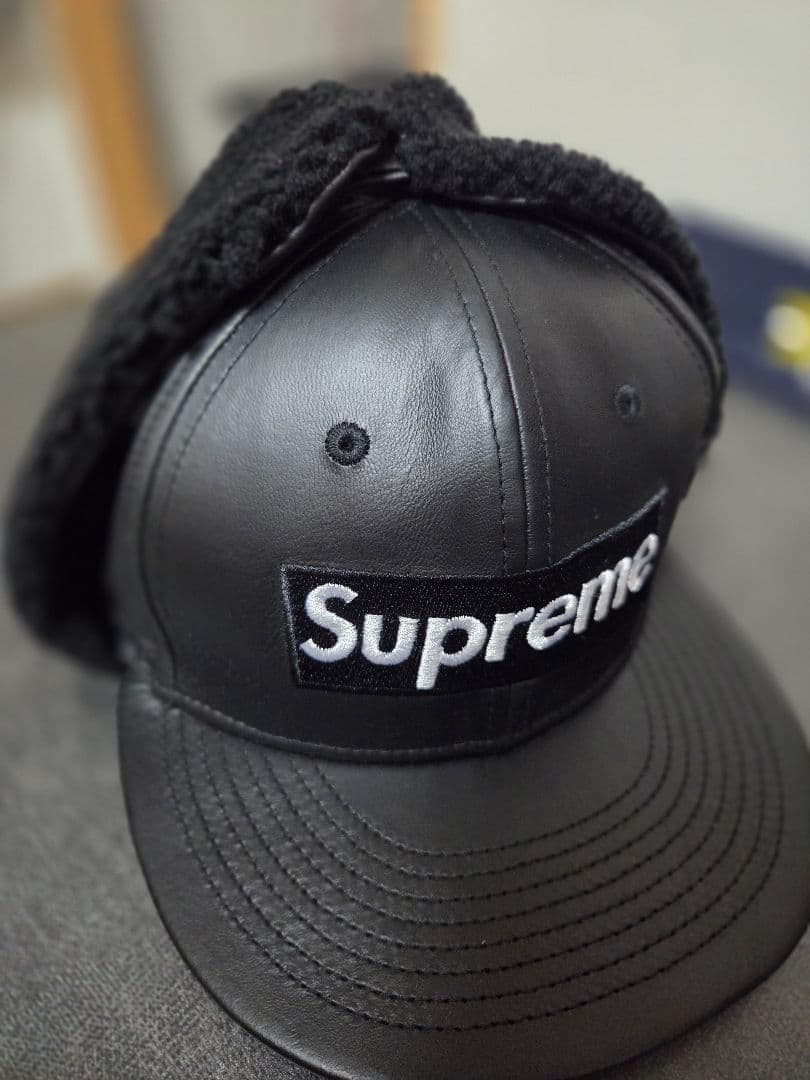 Supreme✖️NEWERAイヤーフラップボアレザーキャップ 7 5/8