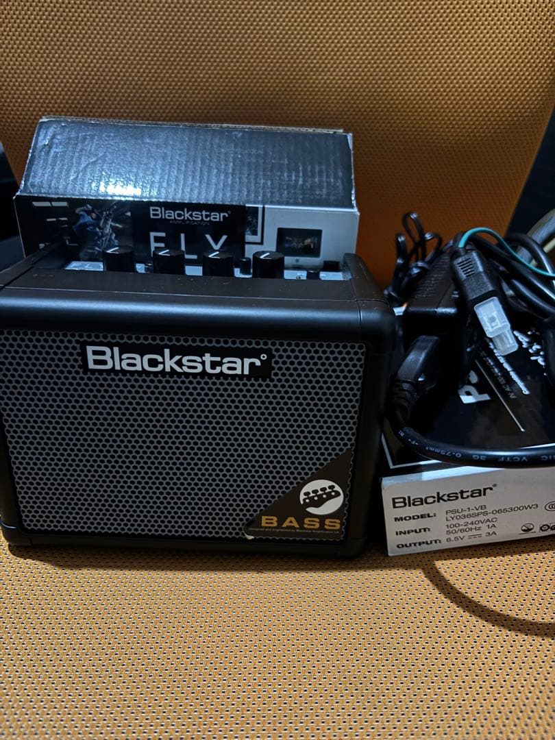 さとPBlackstar FLY3 BASS 純正アダプタ PSU-1付き