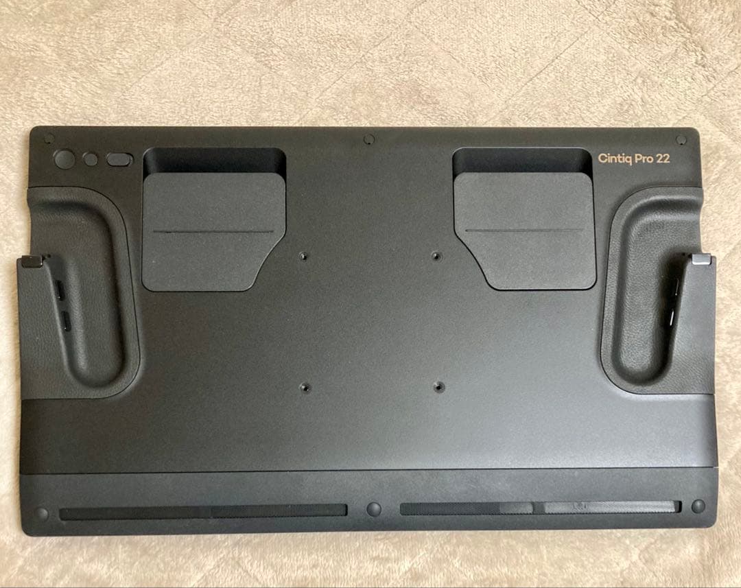 液タブ・ペンタブ Wacomcintiq pro 22