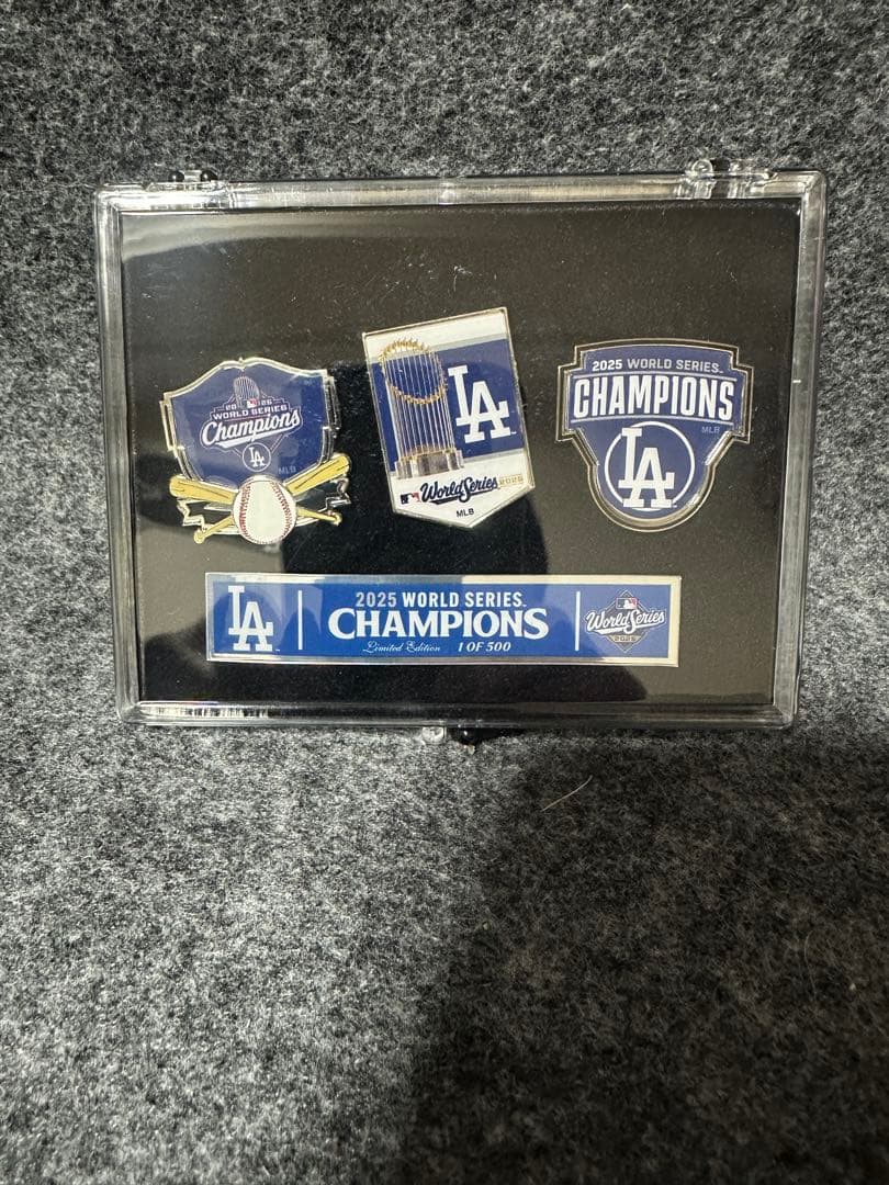 ドジャースチャンピオンズ バッチ2025+公式ボール
