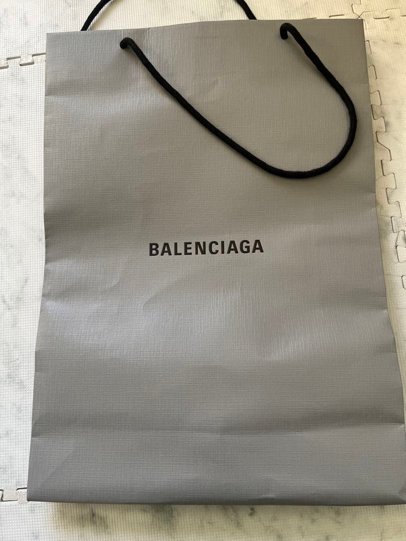 BALENCIAGA グレー ショルダーバッグ