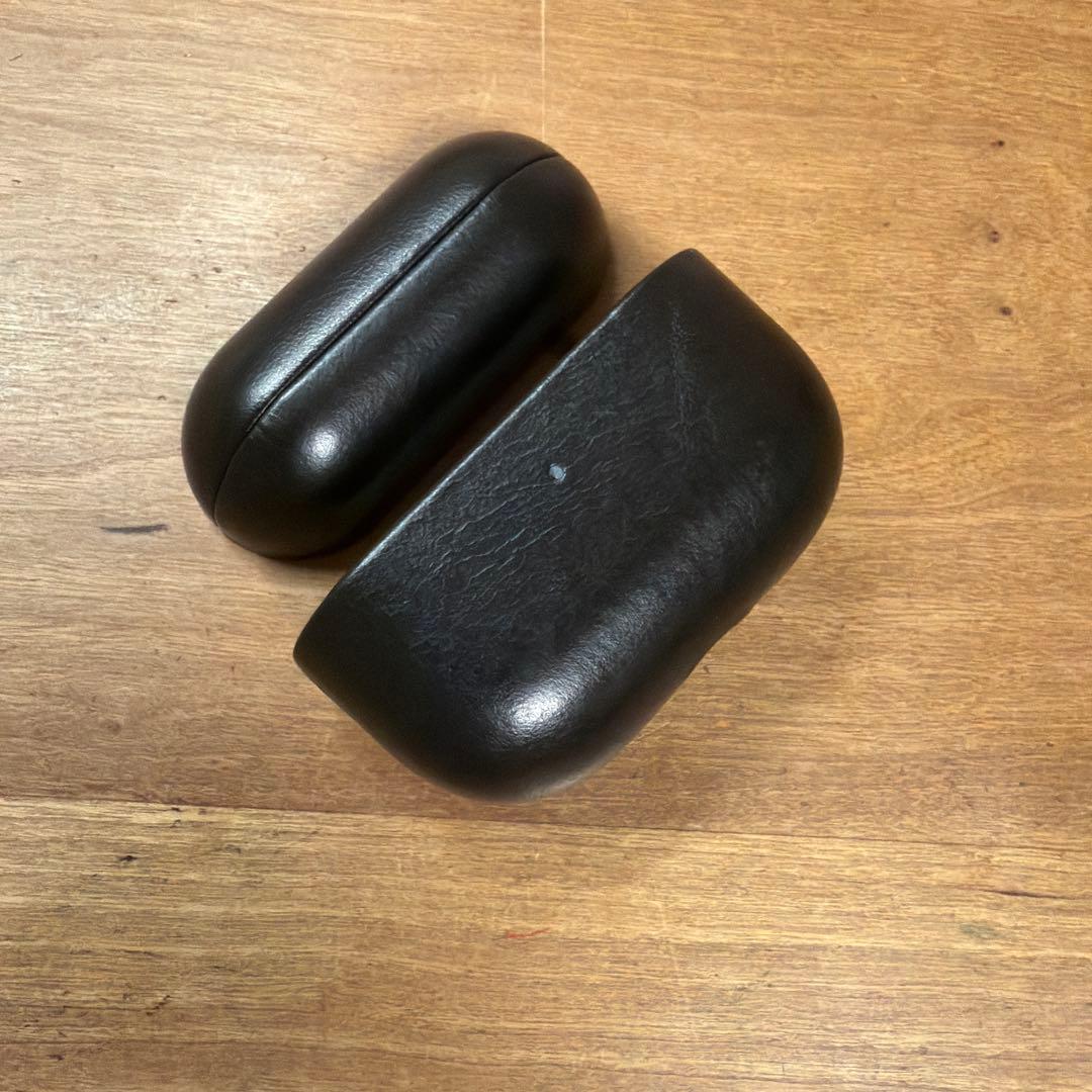 AirPods Pro 第一世代　lightning 端子