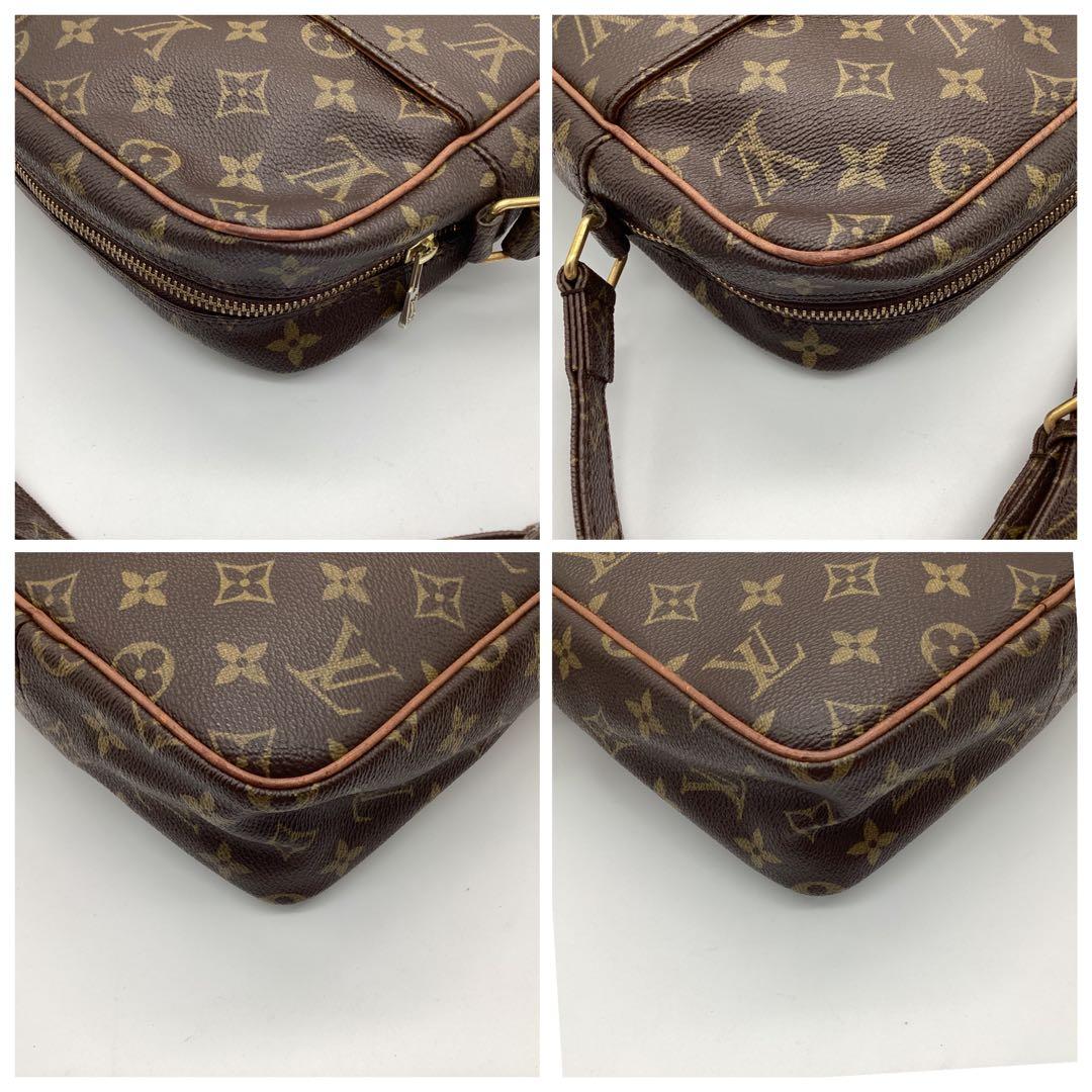 ルイ・ヴィトン　モノグラム　プチマルソー　ショルダーバッグ　メンズ　レディース