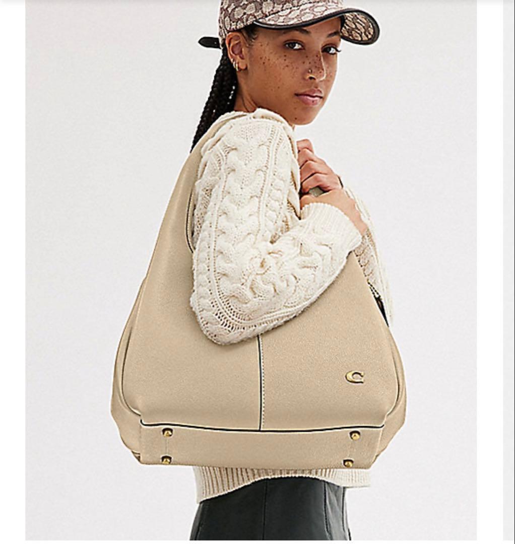 ち*坊様 ベージュ 合成皮革 ハンドバッグ　定価8万6千円