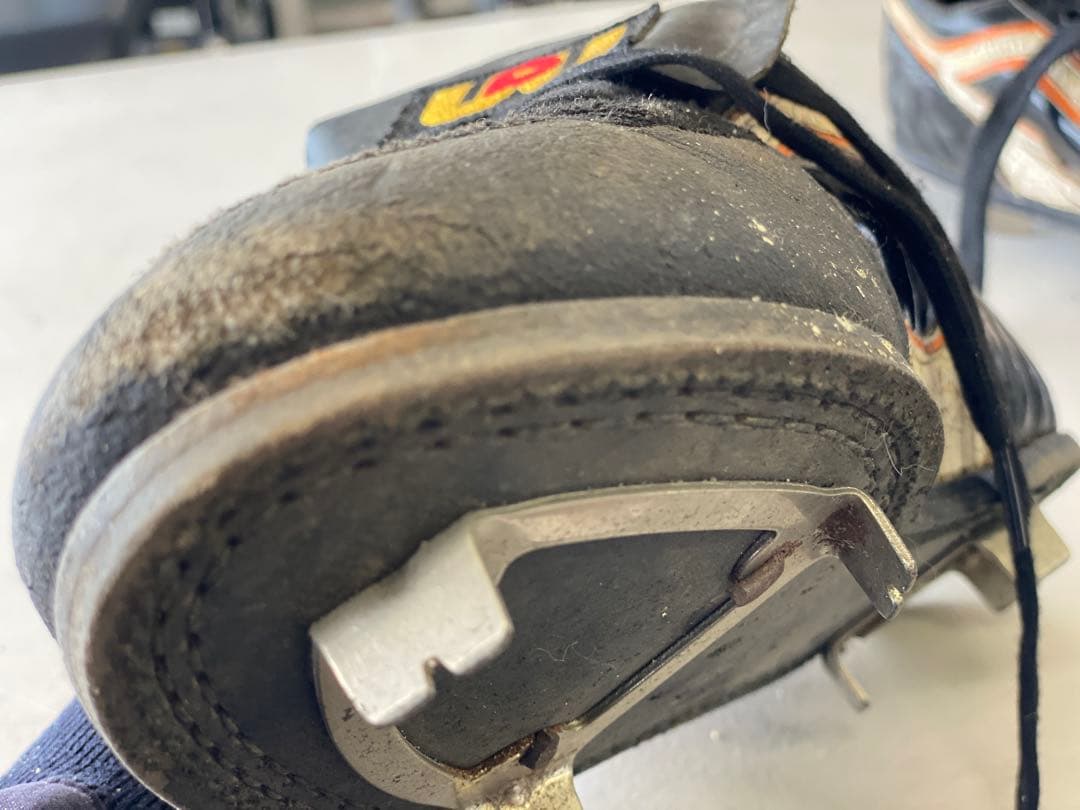 読売ジャイアンツ 桑田真澄実用 革底エナメルスパイク 縫い付けP革付き