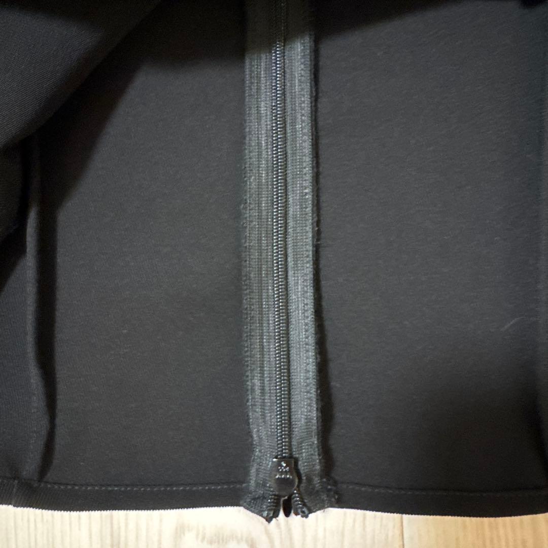 シーニュ　cygme ハートカットトップス　Caroline ブラック　サイズ0