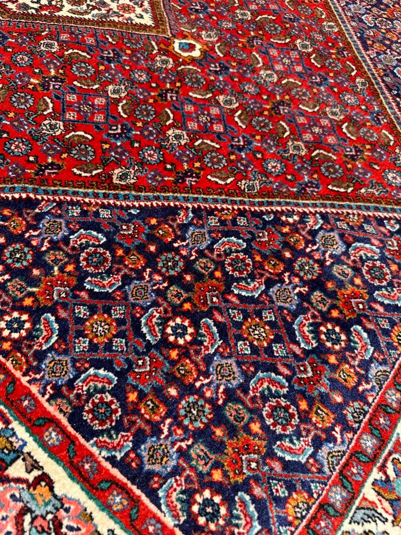 手織りペルシア絨毯　ビジャー産　サイズ約167x118cm ウール100%