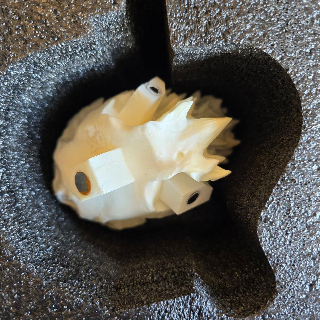 地啼龍アンイシュワルダ　ガレージキット