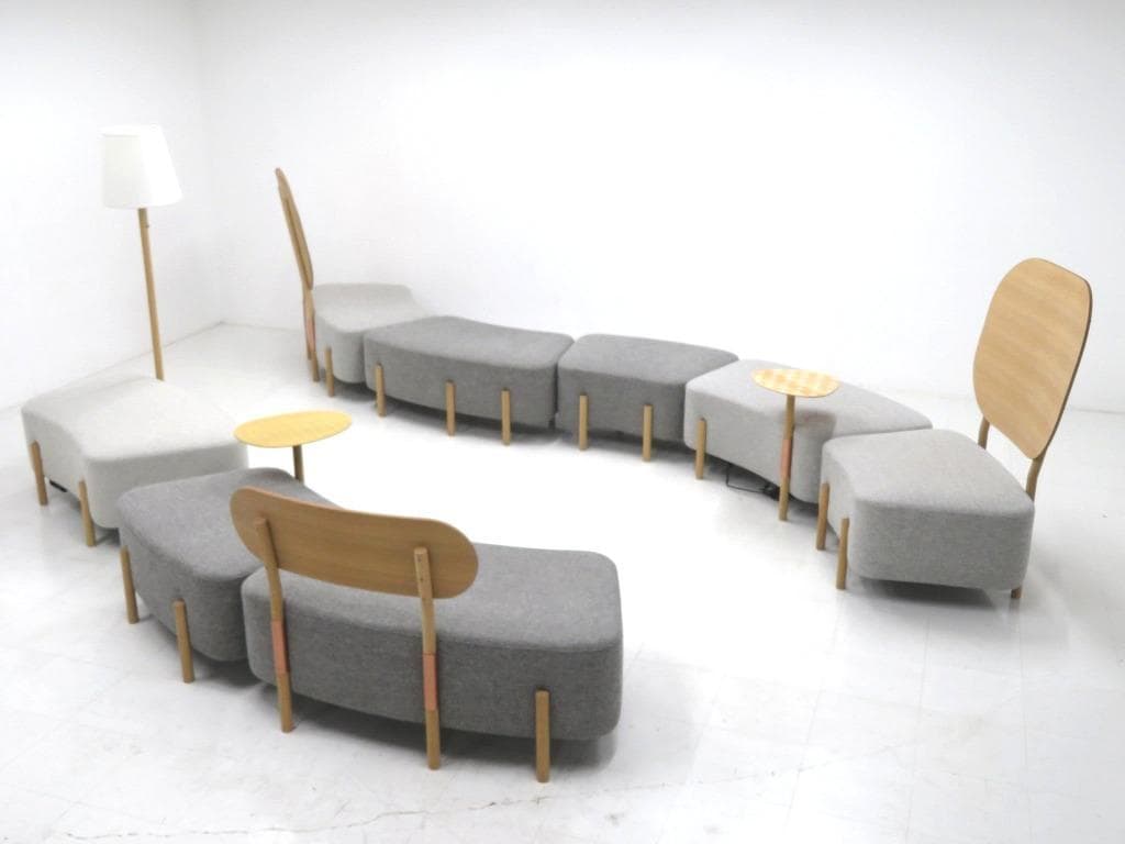 展示品　カリモク　ドラドラ　北欧　オーク材　ソファ　オットマン　スツール