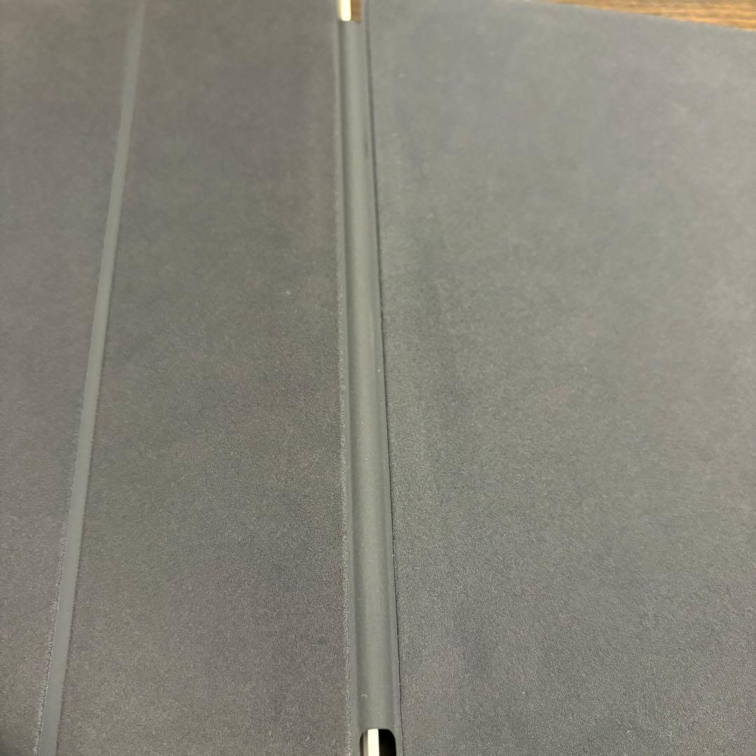 iPad Pro 11インチ （M4）Smart Folio ケース ブラック