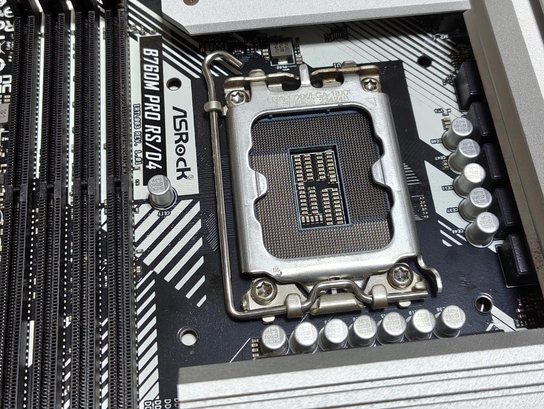 ASRock B760M PRO RS/D4 マザーボード　おまけ付き