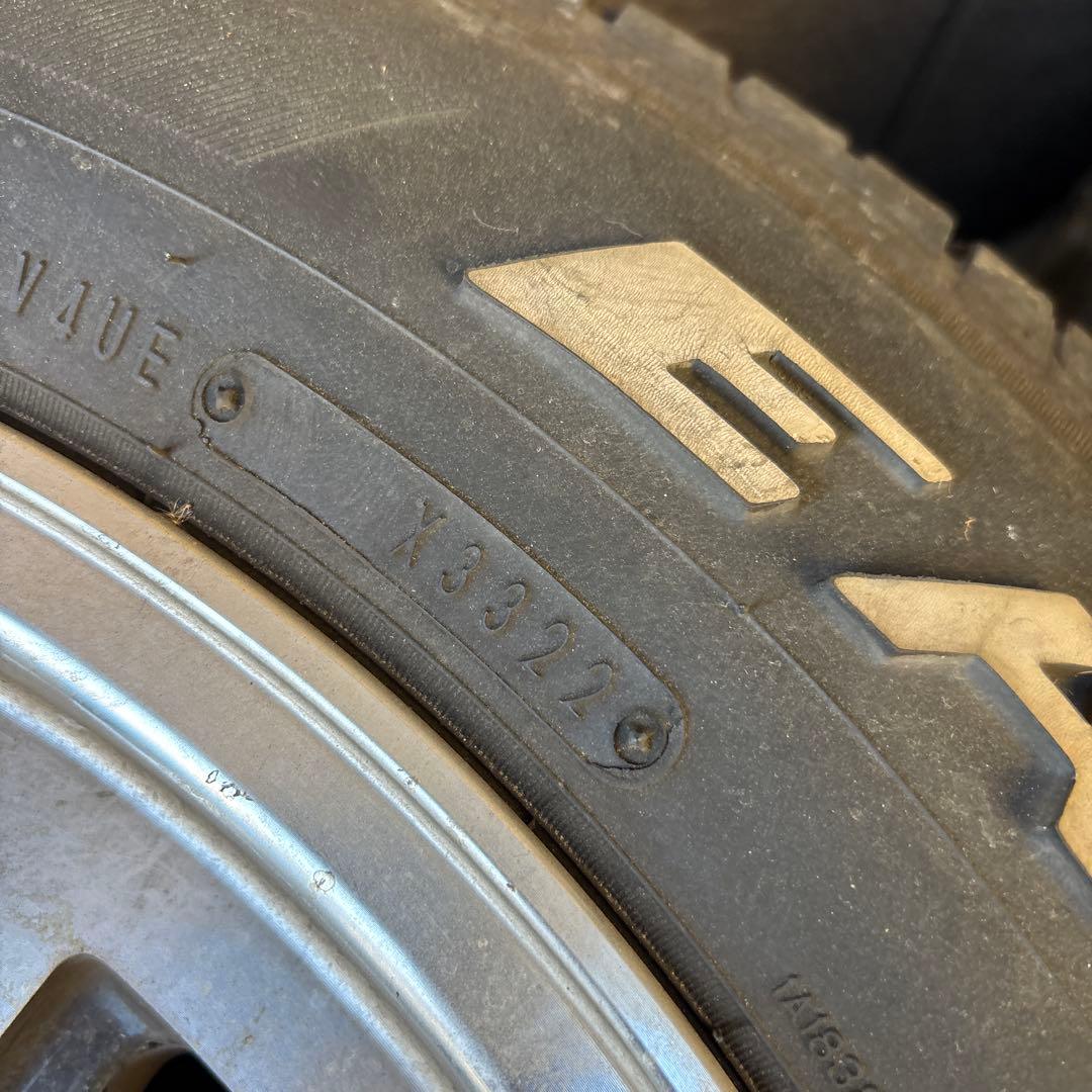 16インチ ハイエース　ハヤシレーシング バリ溝　2