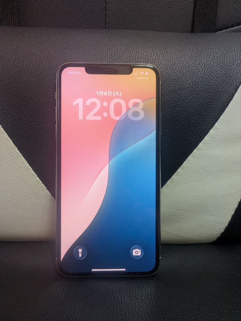 有機EL　iPhone　11 promax 256gb 銀　SIMフリー　24